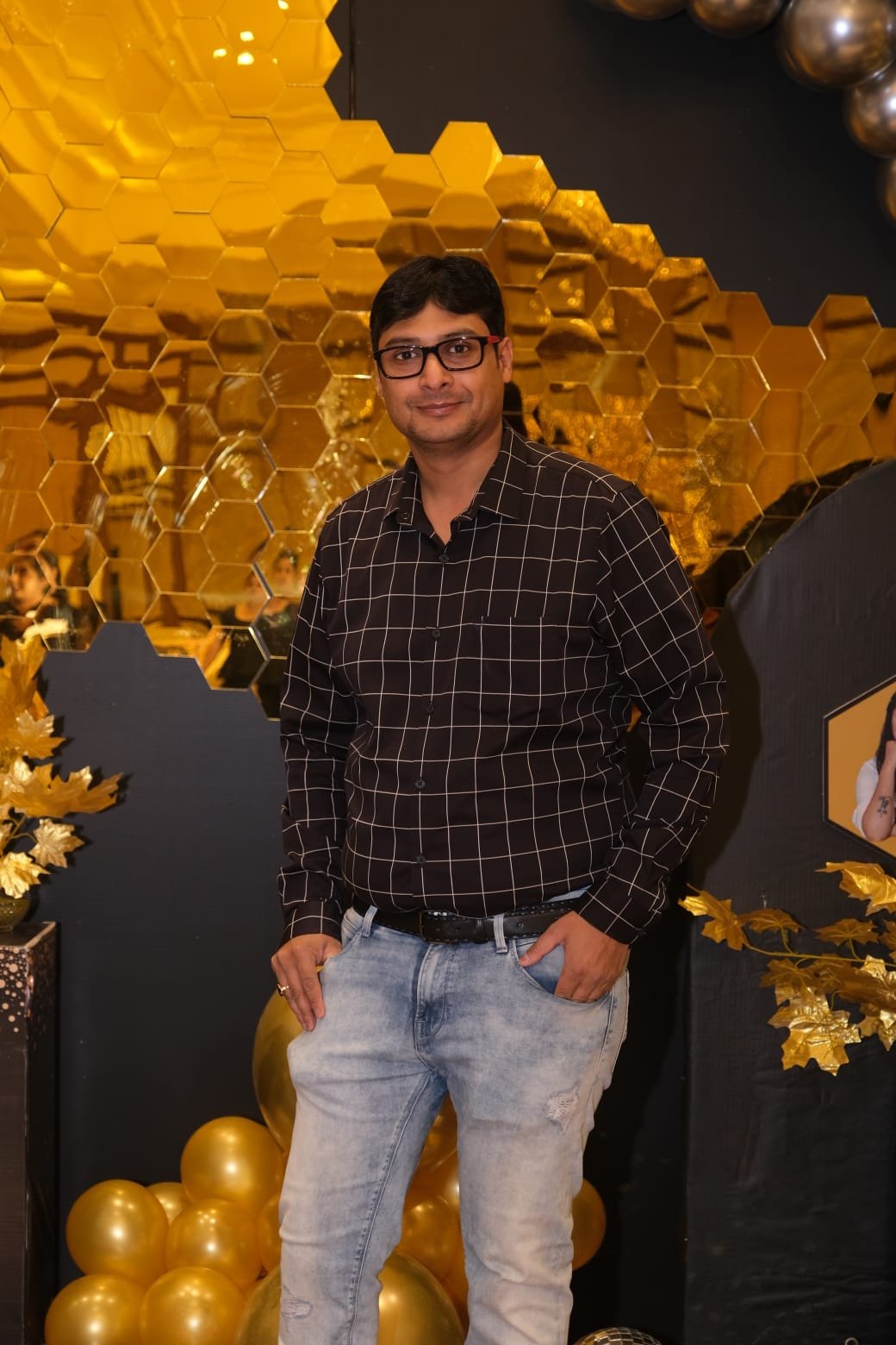 Saket Saraf at event
